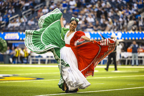 LA Ballet Folklorico.JPG